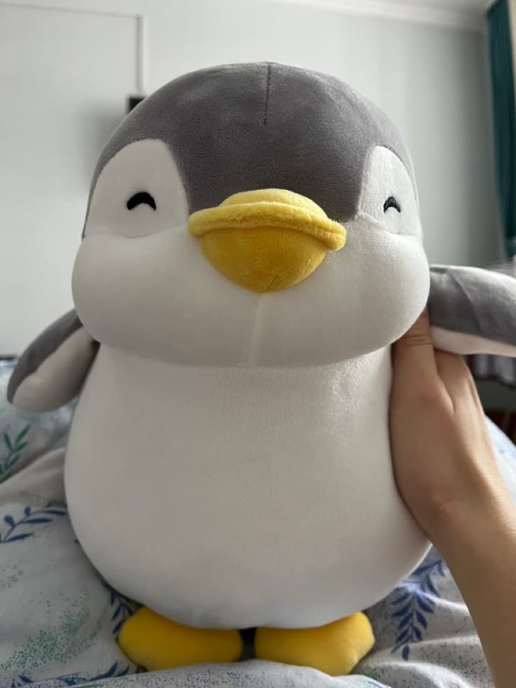 IMPORTED PENGUIN 35CM